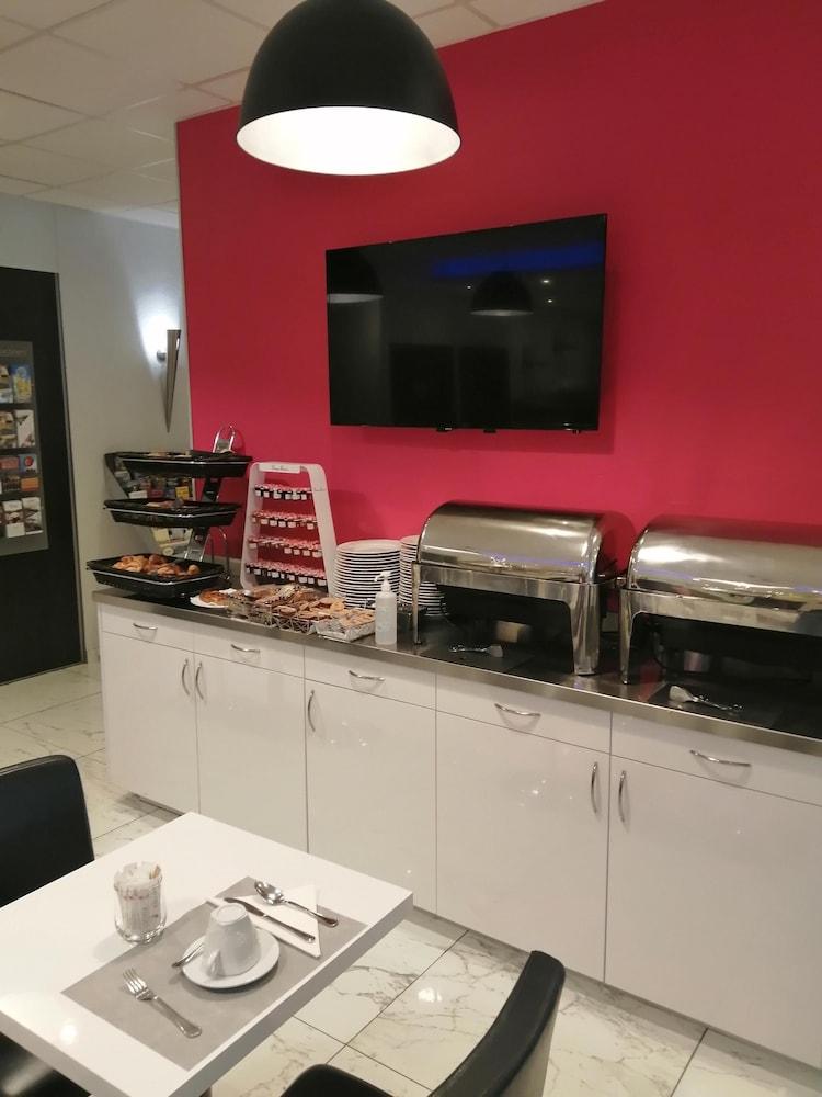 Hotel Centre 4*